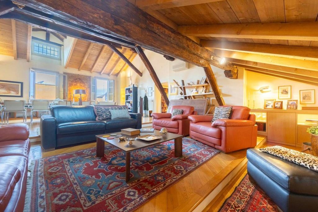 4 bedrooms Penthouse in Bologna, Italy No. 386082