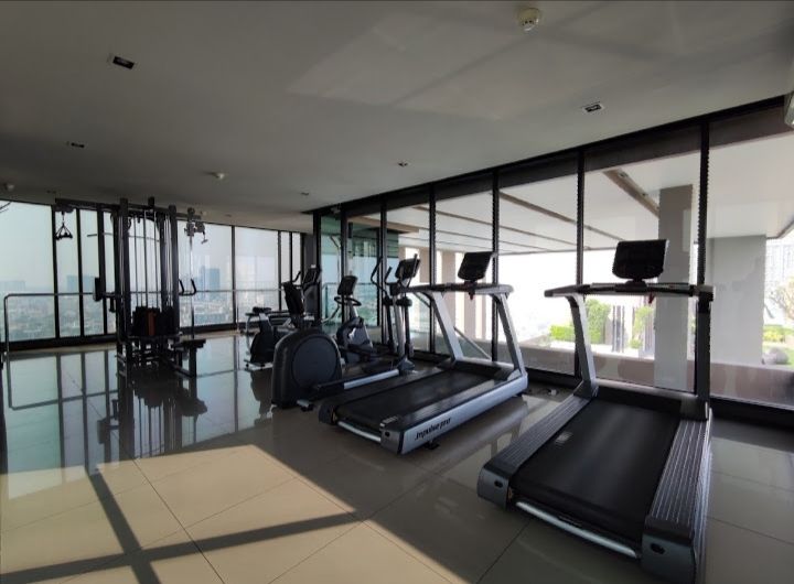 Кондоминиум  с 2 спальнями в Самутпракан, Таиланд № 70422