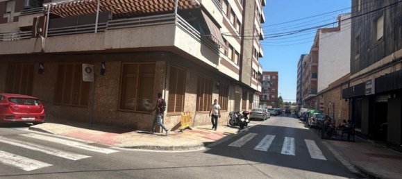 4 Schlafzimmer Wohnung in Sagunto, Spain, Nr. 156313 32
