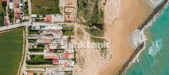 Вилла с 6 комнатами в Шикли, Италия № 26724 2