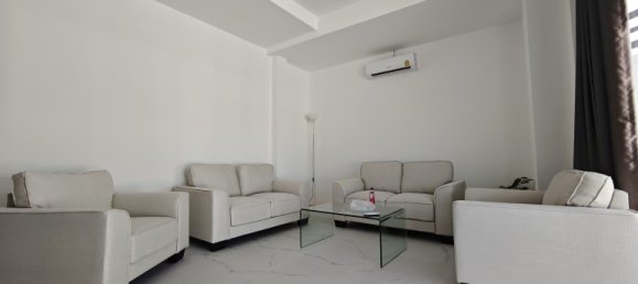 4 chambres house à vendre à Pattaya, Chonburi, Eastern Thailand, Thailand № 66771 16