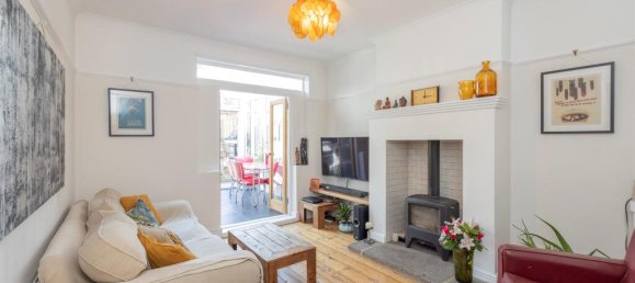 4 bedrooms Bungalow in Watford, United Kingdom No. 6192 8