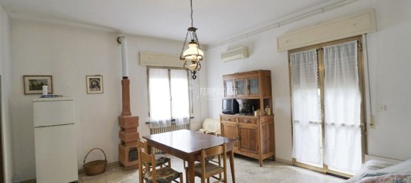 5 rooms Apartment in Reggio Emilia, Italy No. 162452 5