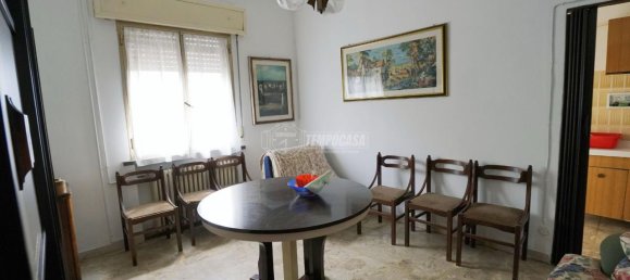5 rooms Apartment in Reggio Emilia, Italy No. 162452 9