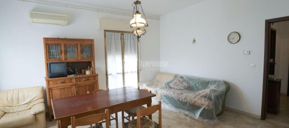 5 rooms Apartment in Reggio Emilia, Italy No. 162452 6