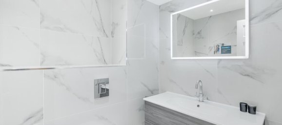 3 bedrooms Apartment in London, United Kingdom No. 13229 11