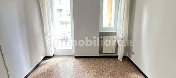 Apartamento T2 em Genoa, Italy N.º 372866 11