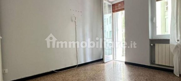 Apartamento T2 em Genoa, Italy N.º 372866 28