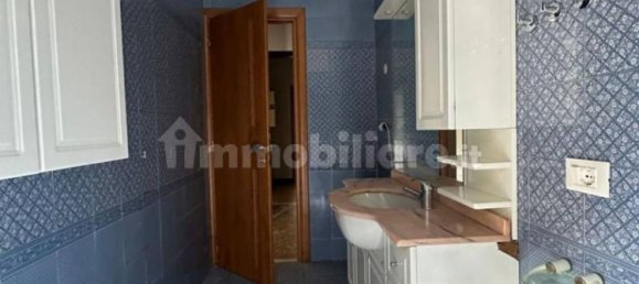 Apartamento T2 em Genoa, Italy N.º 372866 21