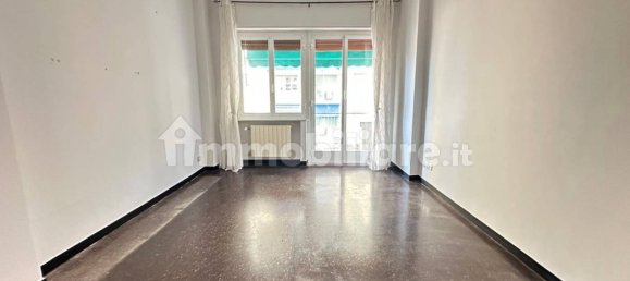 Apartamento T2 em Genoa, Italy N.º 372866 14