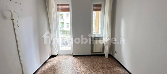 Apartamento T2 em Genoa, Italy N.º 372866 33