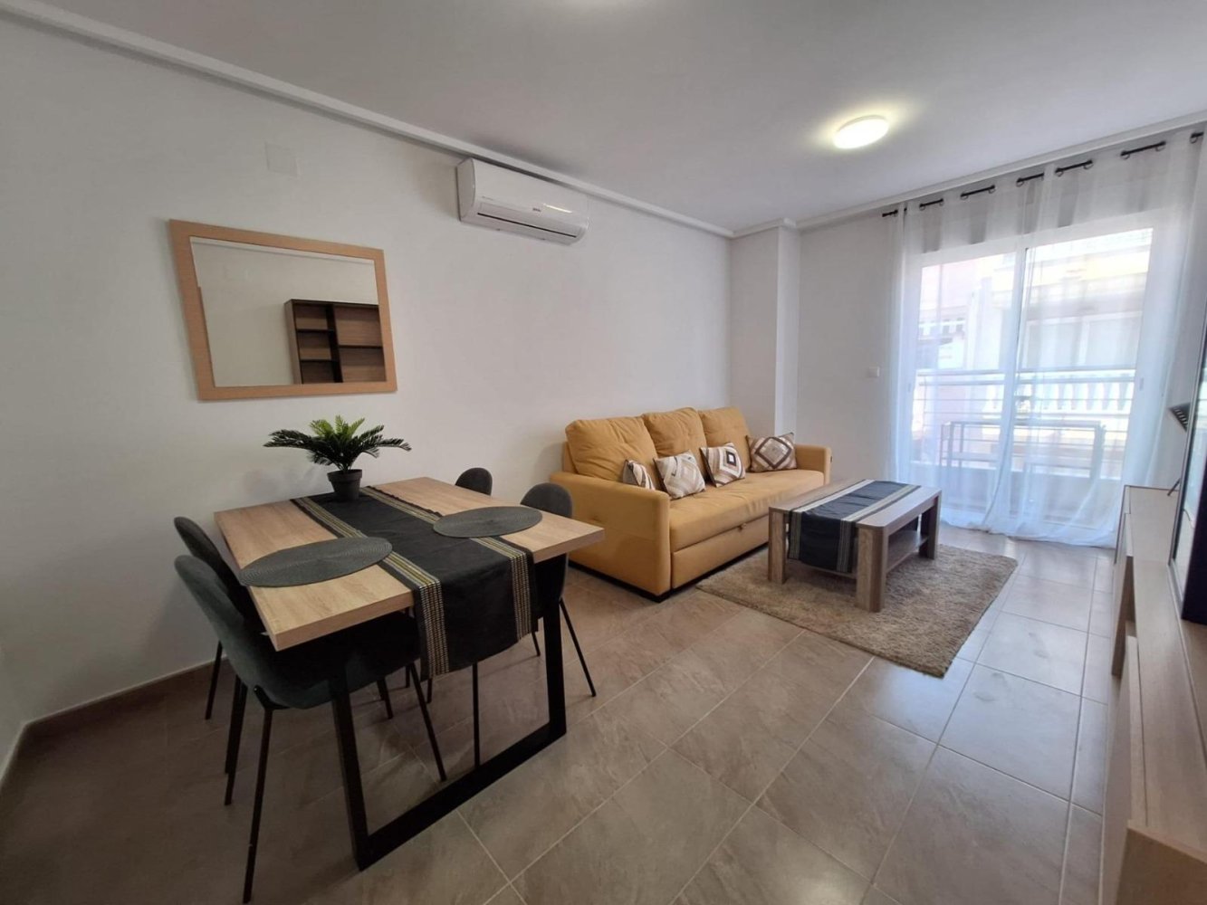 2 dormitorios apartamento en venta en Torrevieja, Alicante, Comunidad Valenciana, Spain № 368191