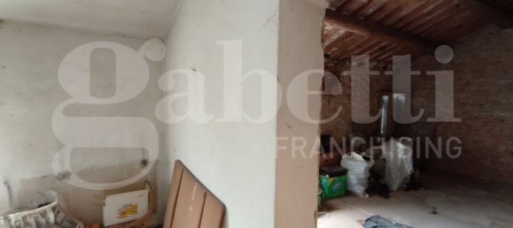 7 rooms House in Pettorazza Grimani, Italy No. 74000 13