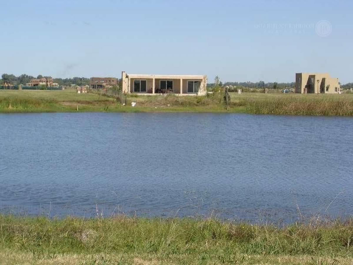  قطعة أرض في Escobar, Argentina رقم 110369