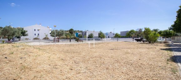 807m² Land in Loule, Portugal No. 105373 5
