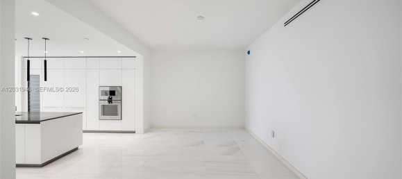 4 dormitorios propiedad comercial en venta en Miami, Miami-Dade, Florida, USA № 614984 11