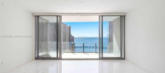 4 dormitorios propiedad comercial en venta en Miami, Miami-Dade, Florida, USA № 614984 9