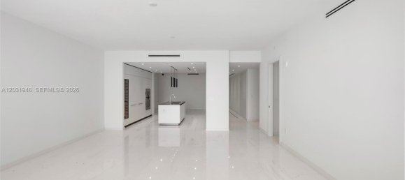 4 dormitorios propiedad comercial en venta en Miami, Miami-Dade, Florida, USA № 614984 13