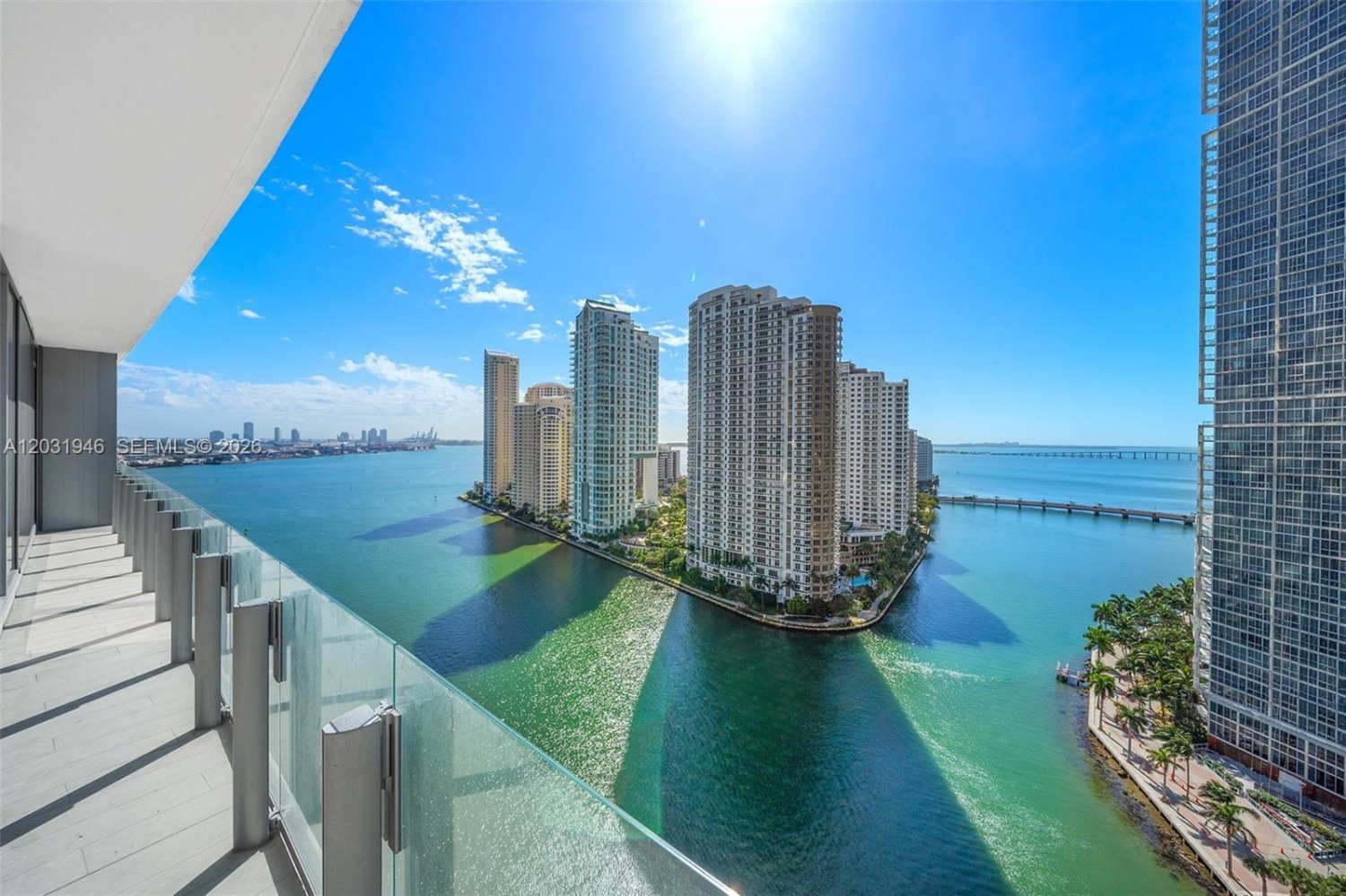 4 dormitorios propiedad comercial en venta en Miami, Miami-Dade, Florida, USA № 614984
