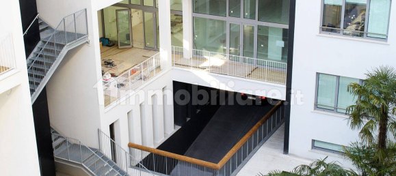 Квартира с 2 спальнями в Милан, Италия № 320004 4