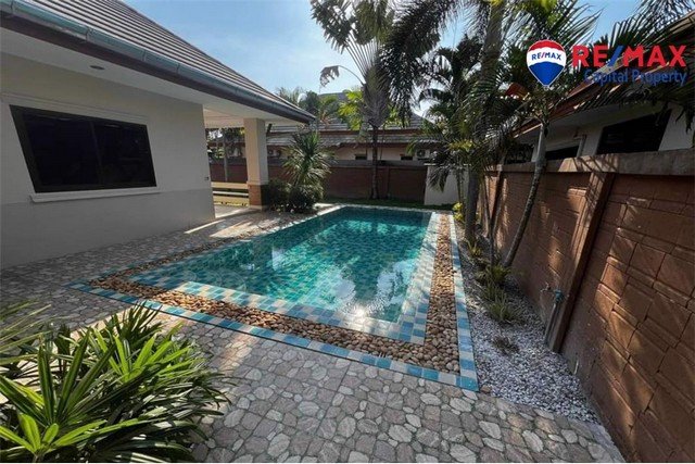 3 bedrooms Cafe / restaurant in Pattaya, Thailand No. 12849