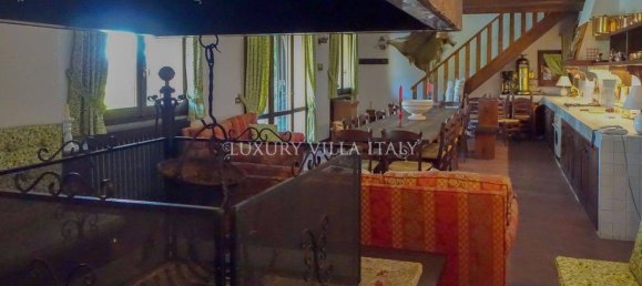 10 غرف نوم فيلا في Eupilio, Italy رقم 223053 14