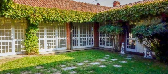 10 غرف نوم فيلا في Eupilio, Italy رقم 223053 9