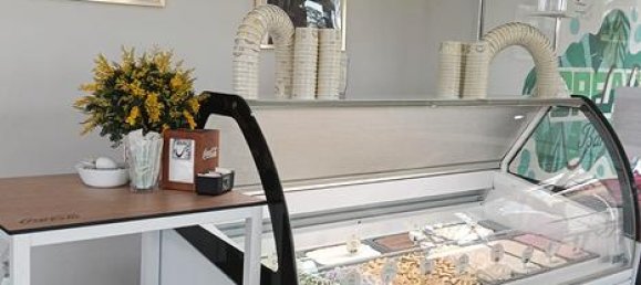 80m² Commercial property in Campolongo Maggiore, Italy No. 270422 5