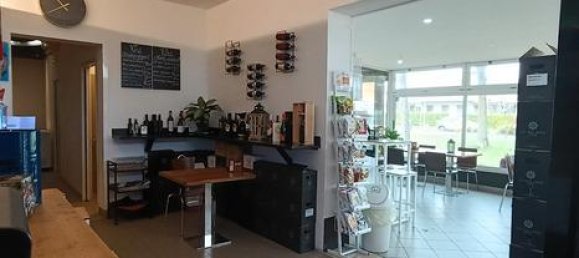 80m² Commercial property in Campolongo Maggiore, Italy No. 270422 6