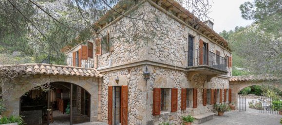 10 bedrooms House in Pollenca, Spain No. 30636 4