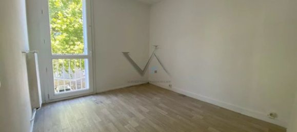 Apartamento de 2 dormitorios en Montelimar, France No. 302995 4