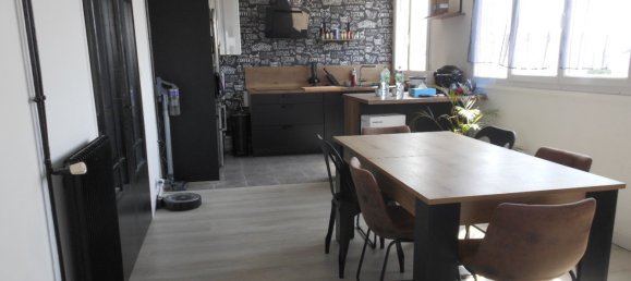 1 bedroom Apartment in Saint-Jean-le-Blanc, France No. 264851 3