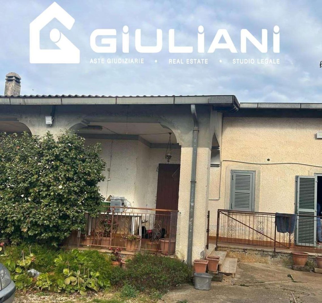 Casa de 7 divisões em Velletri, Italy N.º 269023