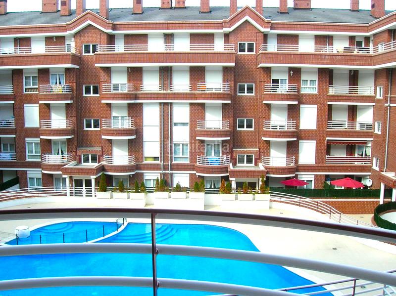 2 bedrooms Apartment in Castro-Urdiales, Spain No. 247654