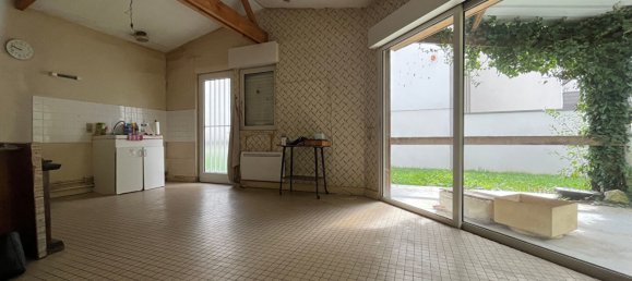 2 bedrooms House in Tours, France No. 75647 15