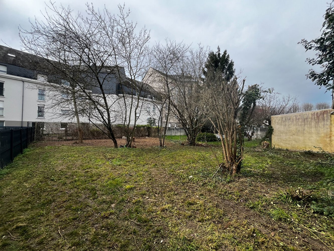 2 bedrooms House in Tours, France No. 75647