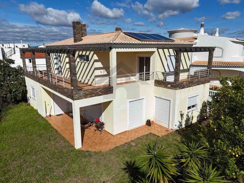 3 غرف نوم فيلا في Portimao, Portugal رقم 104680