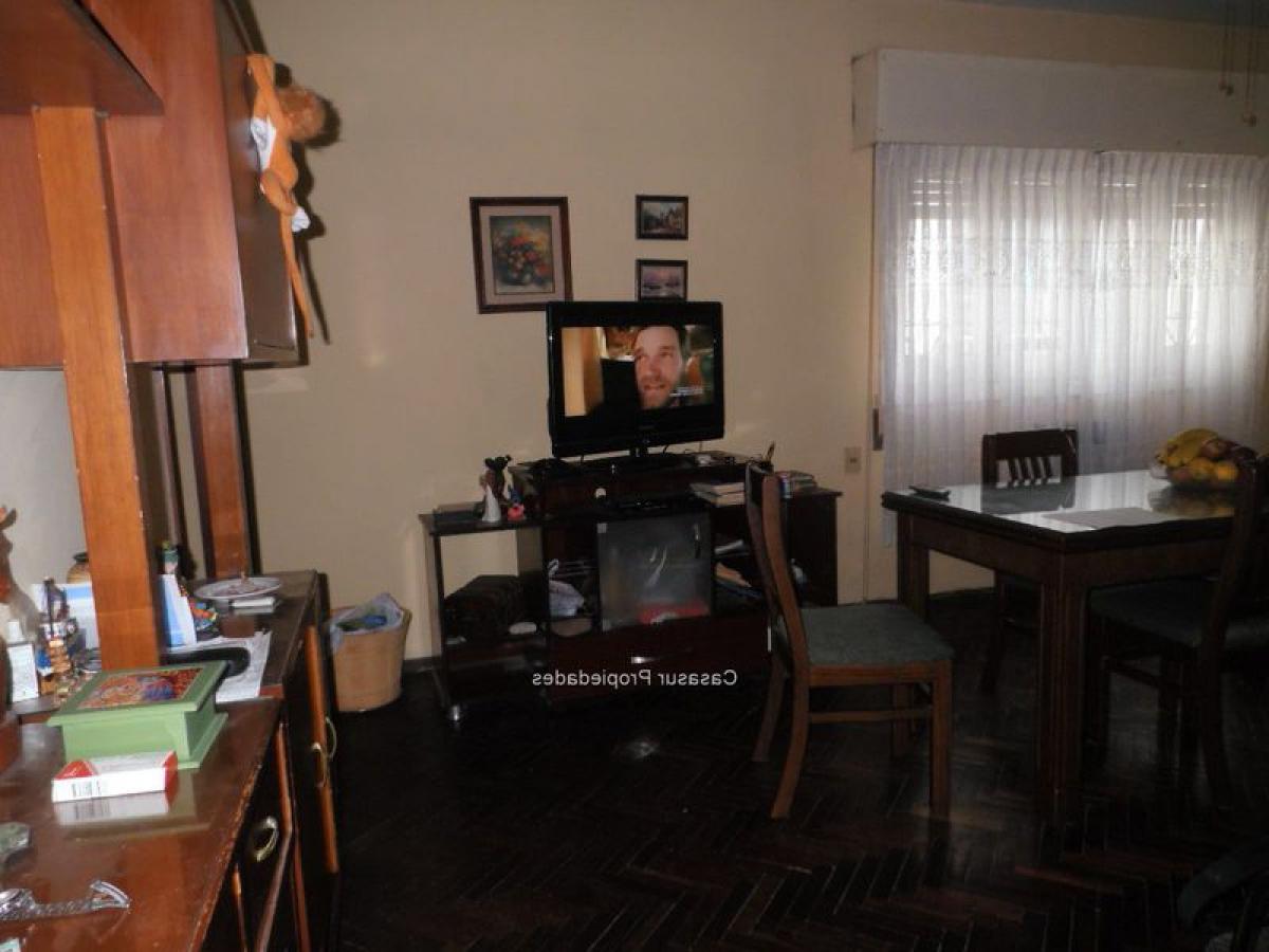 3 bedrooms Apartment in Montevideo, Uruguay No. 12918