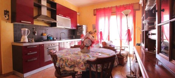 3 Schlafzimmer Wohnung in Pomezia, Italy, Nr. 375444 5