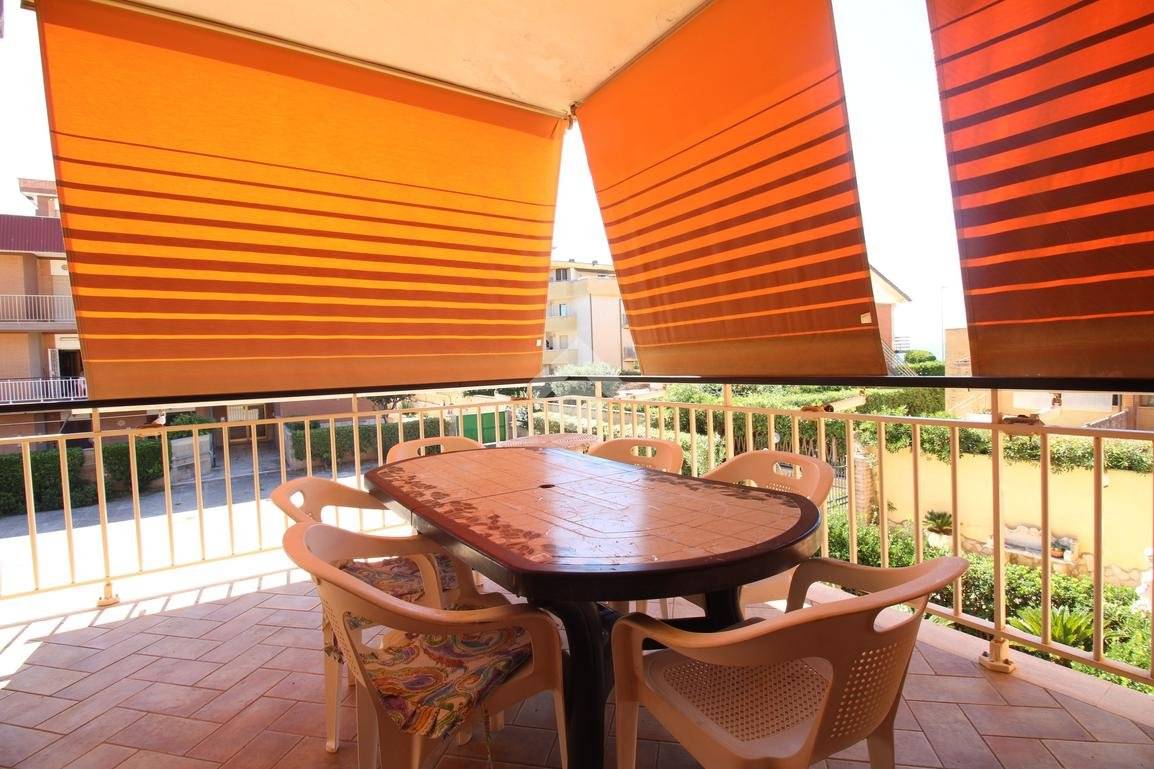 3 Schlafzimmer Wohnung in Pomezia, Italy, Nr. 375444