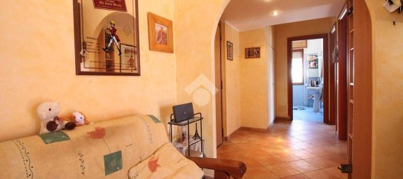 3 Schlafzimmer Wohnung in Pomezia, Italy, Nr. 375444 9