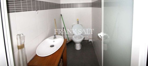 88m² Office in Saint Paul's Bay, Malta No. 13034 4