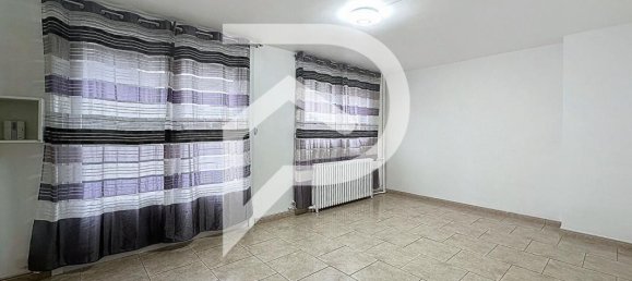 3 bedrooms House in Quievrechain, France No. 262734 2