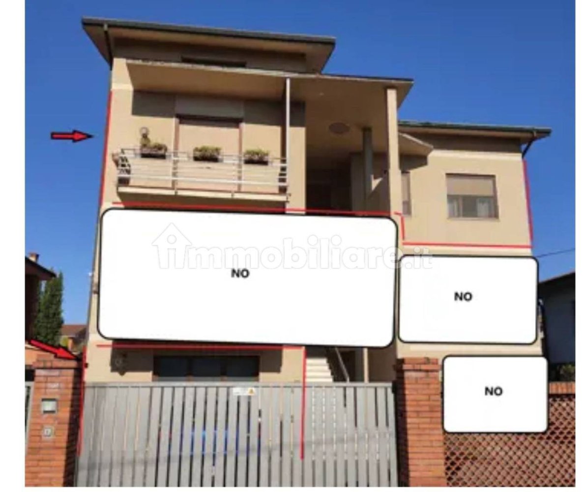 12 bedrooms Apartment in Lucca, Italy No. 268287