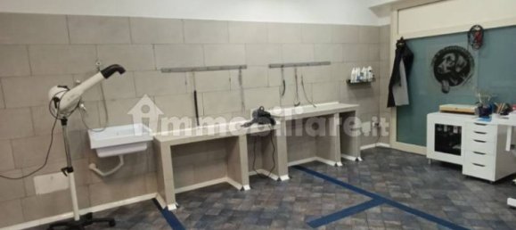 2 rooms Commercial property in Rome, Italy No. 34506 9