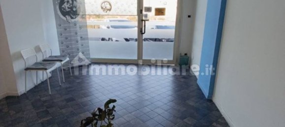 2 rooms Commercial property in Rome, Italy No. 34506 7