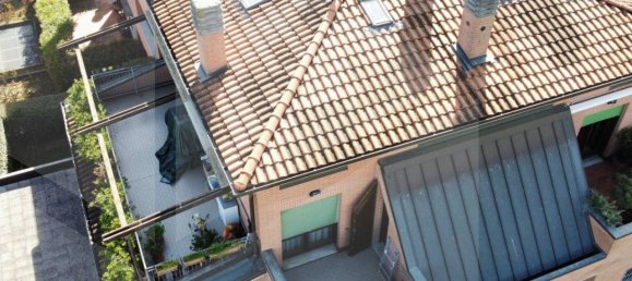 3 bedrooms Penthouse in Casalecchio di Reno, Italy No. 31021 13