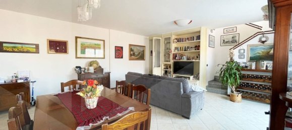 3 bedrooms Penthouse in Casalecchio di Reno, Italy No. 31021 7