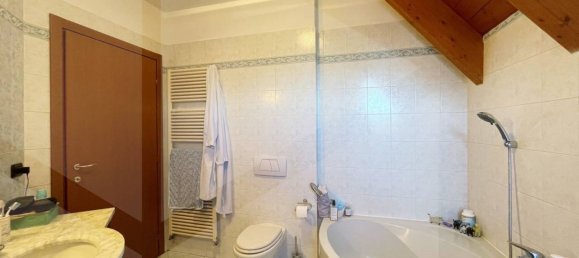 3 bedrooms Penthouse in Casalecchio di Reno, Italy No. 31021 48