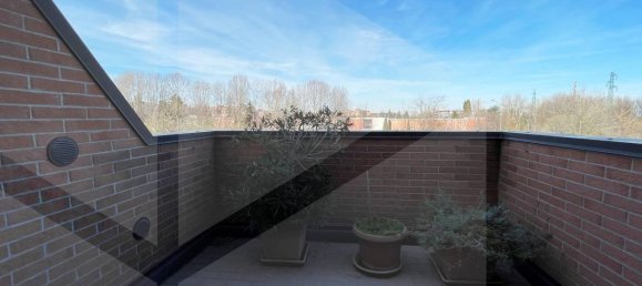 3 bedrooms Penthouse in Casalecchio di Reno, Italy No. 31021 42